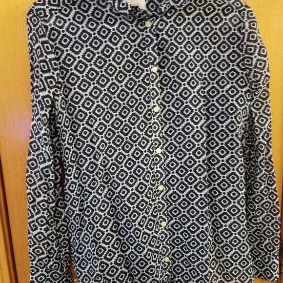 LOFT Aztec Printed Button Down Shirt Size Medium - Picture 3 of 7